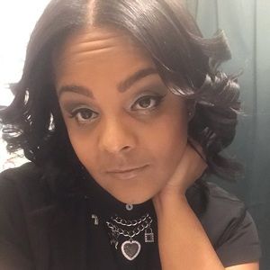 Meet your Posher, Ciera
